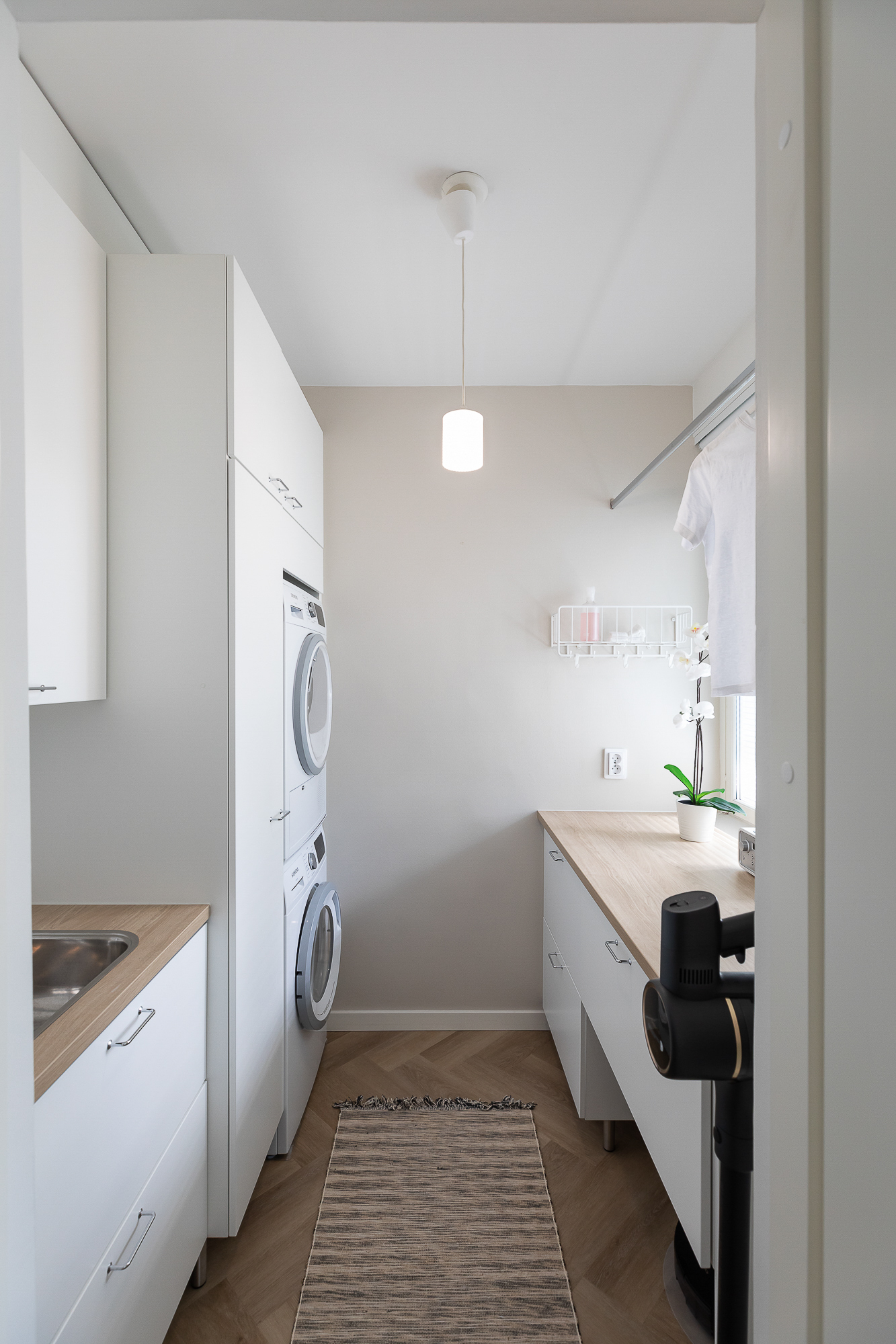 Pienikin tila voi toimia kodinhoitohuoneena. 